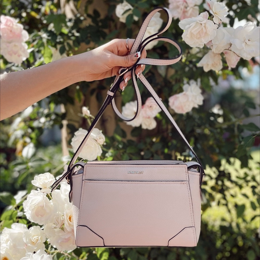 Nine West bone colored handbag